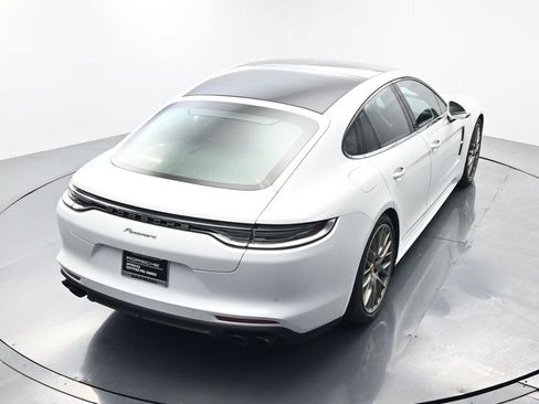 Certified 2023 Porsche Panamera Platinum Edition image 38