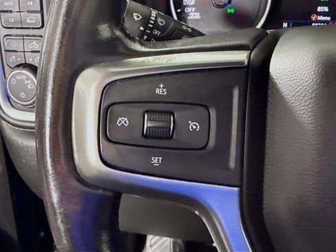 Used 2022 Chevrolet Silverado 1500 LT AWD/4WD image 14