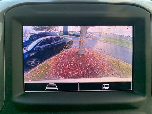 Used 2022 Chevrolet Silverado 1500 Custom image 25