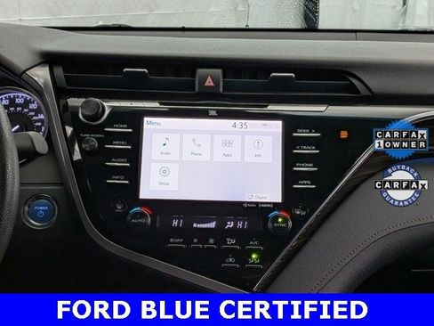 Used 2018 Toyota Camry XLE image 25