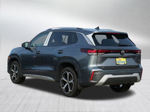 New 2026 Volkswagen Tiguan SE image 2