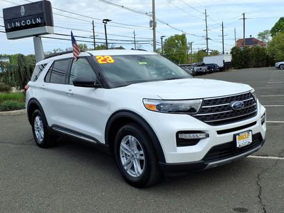 Certified 2023 Ford Explorer XLT w/ Equipment Group 202A