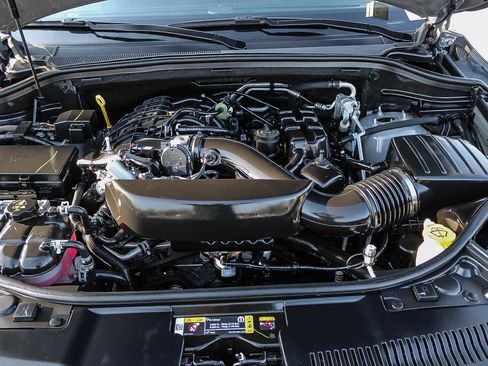 Used 2025 Dodge Durango GT image 27