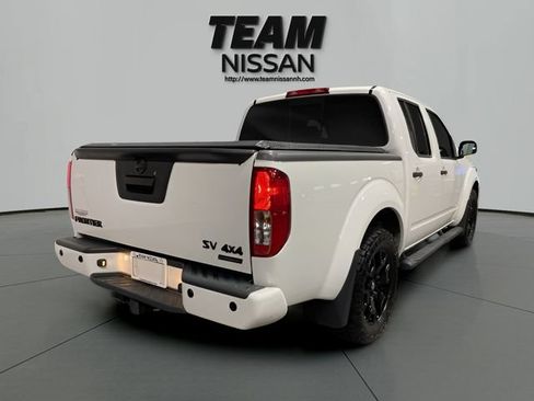 Used 2021 Nissan Frontier SV w/ Midnight Edition Floor Mats AWD/4WD image 7