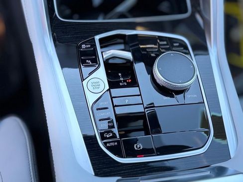 New 2026 BMW X6 xDrive40i w/ Climate Comfort Package image 21