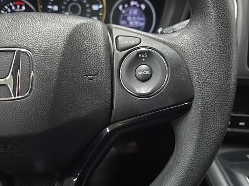 Used 2018 Honda HR-V EX image 21