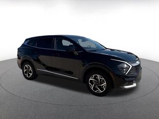 Used 2025 Kia Sportage LX FWD video 2