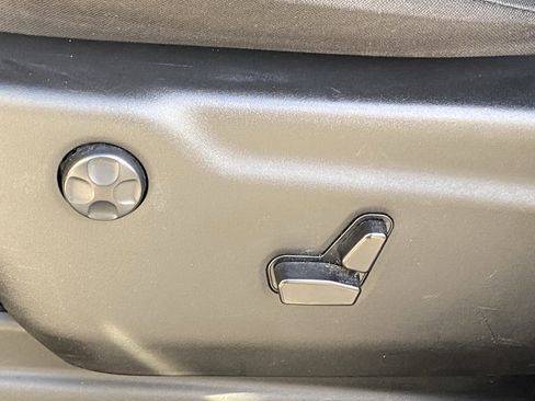 Used 2023 Dodge Durango SXT image 19