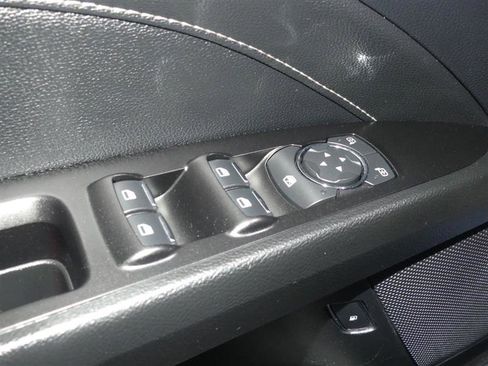 Used 2019 Ford Fusion Titanium image 21