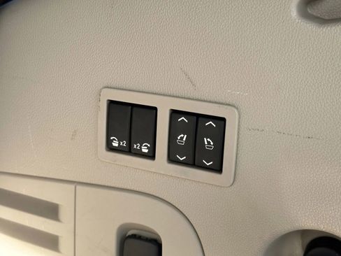 Used 2015 GMC Yukon Denali w/ Touring Package image 28