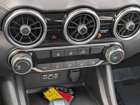 Used 2023 Nissan Sentra SV image 19