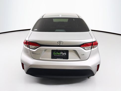Used 2025 Toyota Corolla LE FWD image 7
