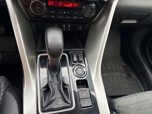 Used 2023 Mitsubishi Eclipse Cross SEL image 18