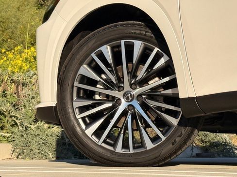 Certified 2024 Lexus RX 350 Premium w/ Accessory Package (Z1) image 10