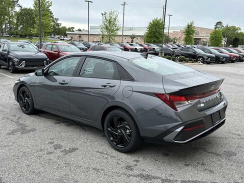 New 2026 Hyundai Elantra Sport FWD image 5
