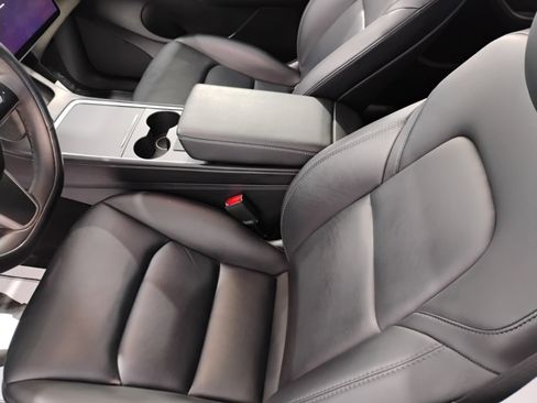 Used 2021 Tesla Model Y 2WD image 65