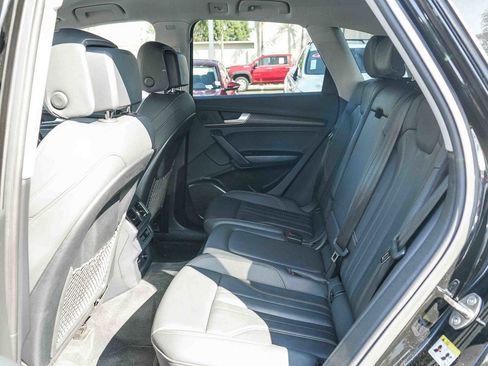 Used 2025 Audi Q5 2.0T Premium image 17