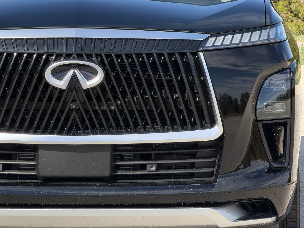 New 2027 INFINITI QX80 Luxe w/ Cargo Package RWD image 5