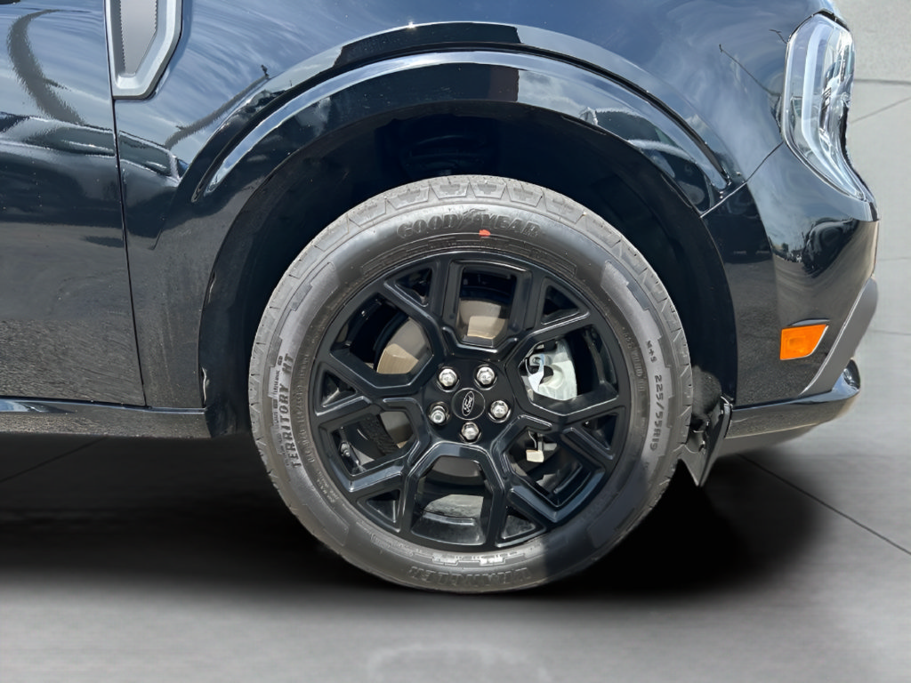 Certified 2025 Ford Maverick Lobo AWD/4WD image 26