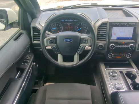 Used 2021 Ford Expedition XLT w/ FX4 Off-Road Package AWD/4WD image 19