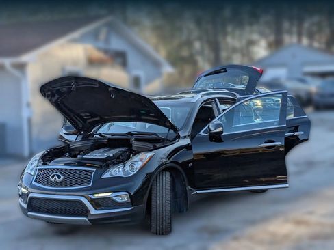 Used 2016 INFINITI QX50 AWD w/ Deluxe Touring Package image 14