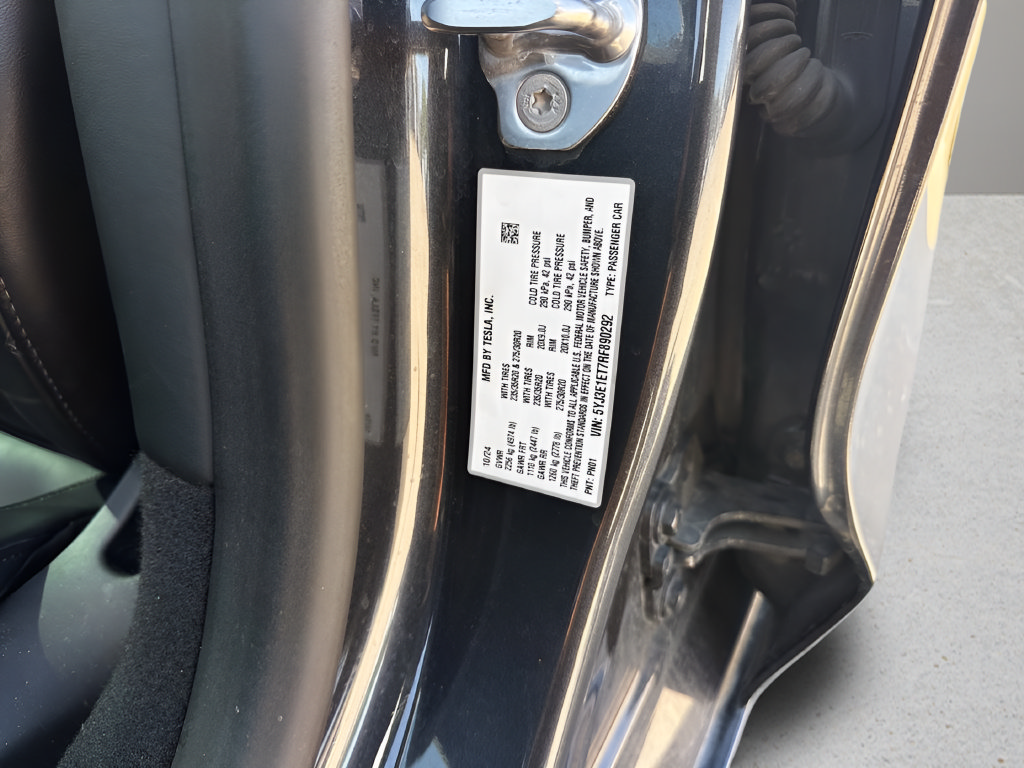 Used 2024 Tesla Model 3 Performance AWD/4WD image 23
