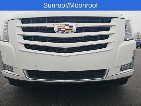 Used 2016 Cadillac Escalade Luxury image 8