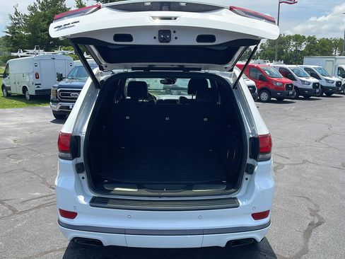 Used 2020 Jeep Grand Cherokee High Altitude AWD/4WD image 29