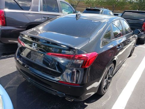 Used 2024 Honda Civic Sport image 2