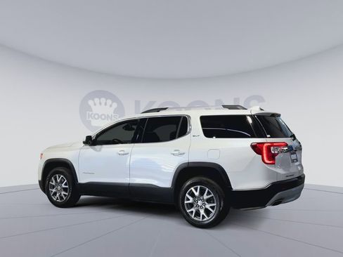 Used 2022 GMC Acadia SLT w/ Technology Package AWD/4WD image 8