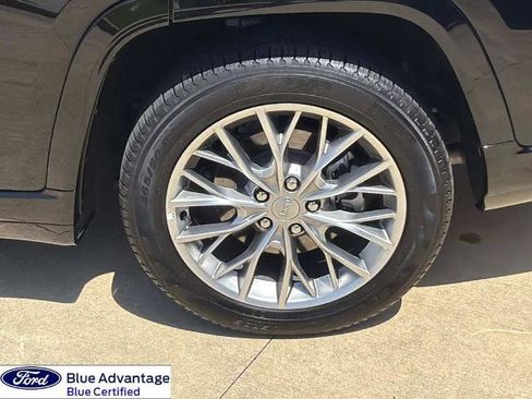 Used 2025 Jeep Grand Cherokee L Summit AWD/4WD image 7