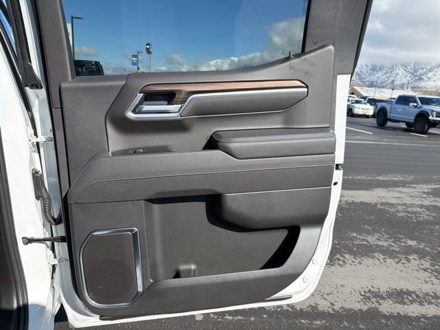 Used 2026 Chevrolet Silverado 1500 LT w/ Safety Package AWD/4WD image 28