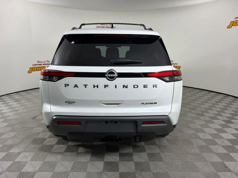 New 2026 Nissan Pathfinder Platinum image 4
