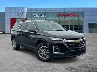 Used 2022 Chevrolet Traverse LT