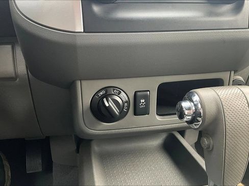 Used 2019 Nissan Frontier SV AWD/4WD image 17