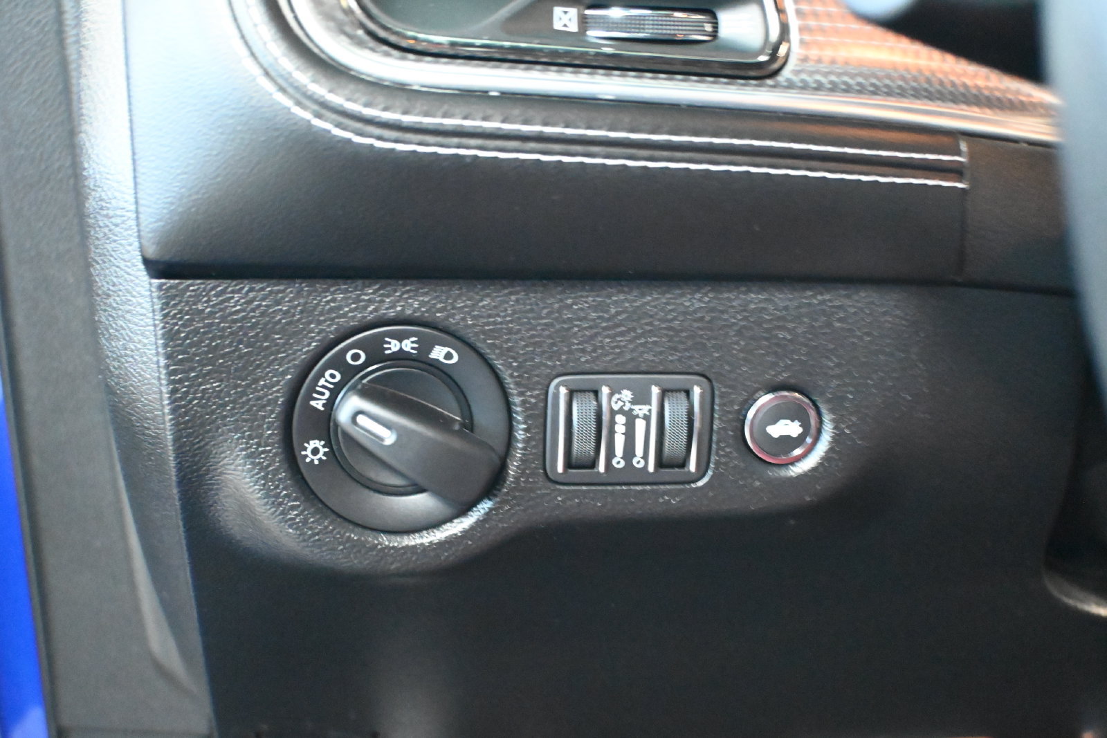 Used 2022 Dodge Challenger SRT Hellcat RWD image 15
