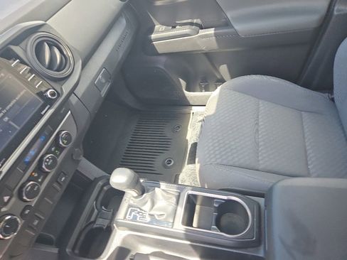 Used 2023 Toyota Tacoma SR AWD/4WD image 22