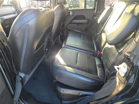 Used 2023 Jeep Wrangler Sahara image 20