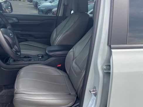Used 2024 Ford Ranger XL AWD/4WD image 5