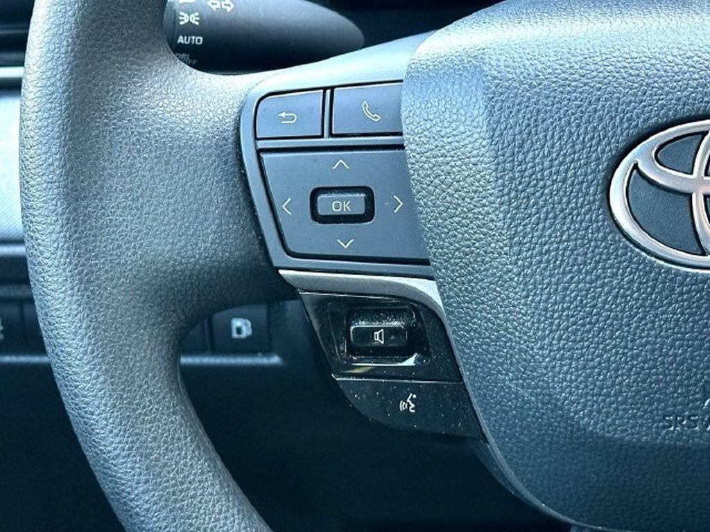 Certified 2025 Toyota Camry LE FWD image 21