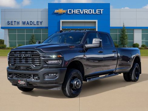 Used 2025 RAM 3500 Tradesman AWD/4WD image 3