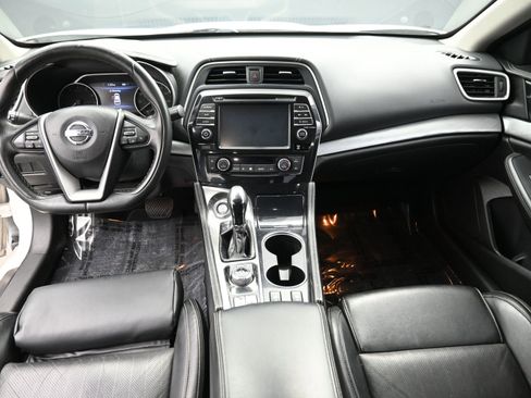 Used 2018 Nissan Maxima 3.5 SV image 14