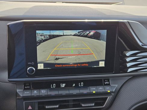 Used 2025 Toyota Camry SE w/ Convenience Package FWD image 8