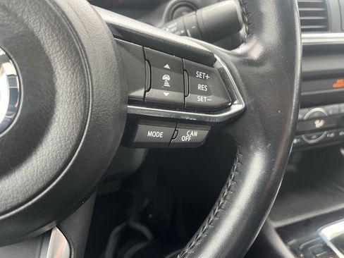 Used 2018 MAZDA MAZDA3 Grand Touring w/ Premium Equipment Package image 13