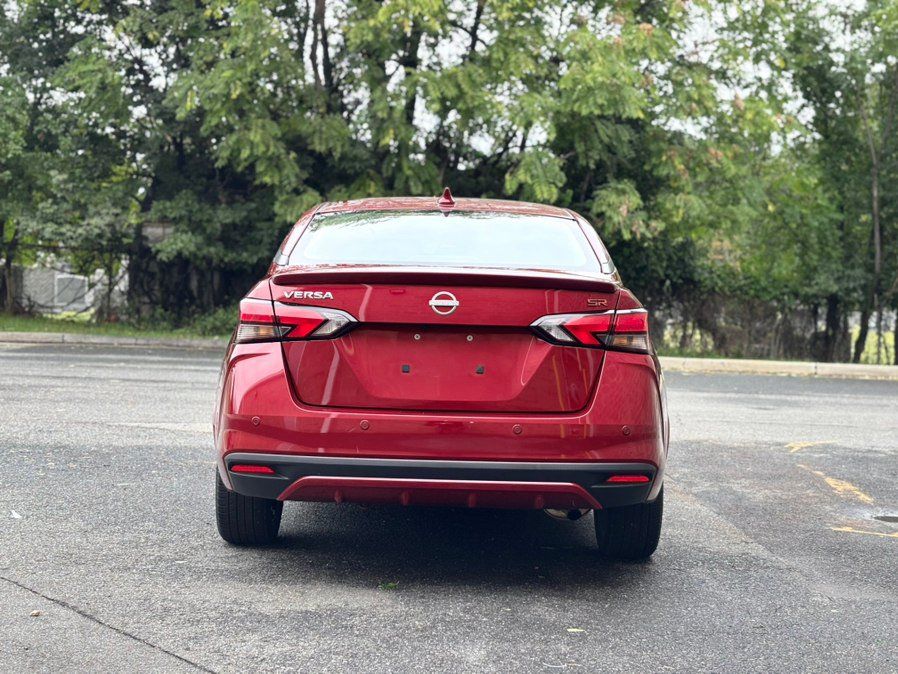 Used 2024 Nissan Versa SR FWD image 4