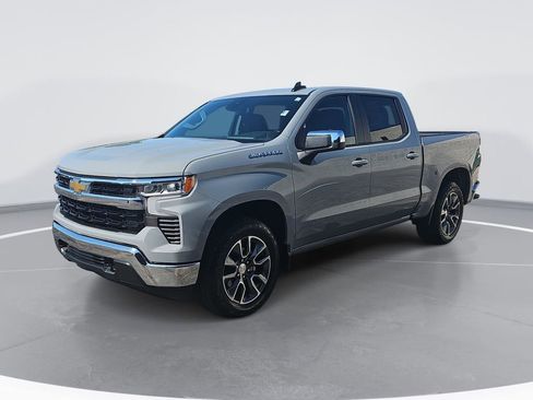 Used 2024 Chevrolet Silverado 1500 LT AWD/4WD image 9