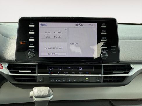 Used 2021 Toyota Sienna XLE AWD/4WD image 16