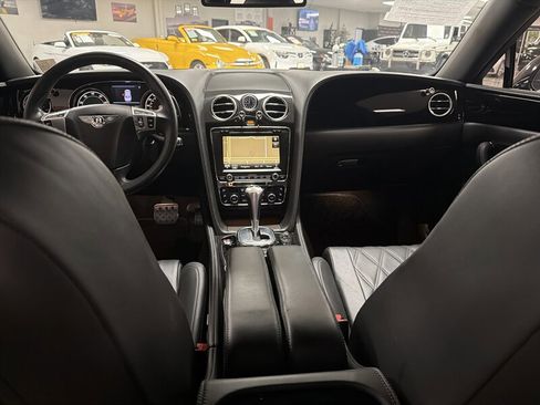 Used 2015 Bentley Flying Spur V8 image 40