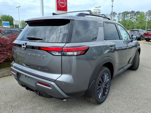 New 2026 Nissan Pathfinder SL AWD/4WD image 3