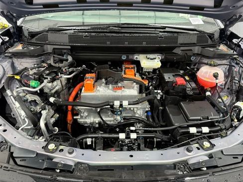 New 2026 Chevrolet Equinox EV LT image 9